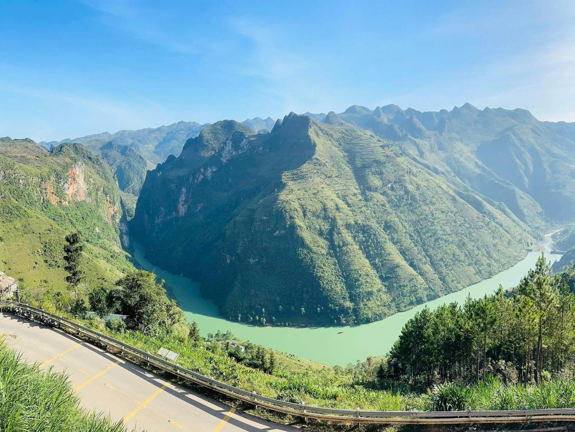 Thuy Anh Hotel Ha Giang Exterior foto