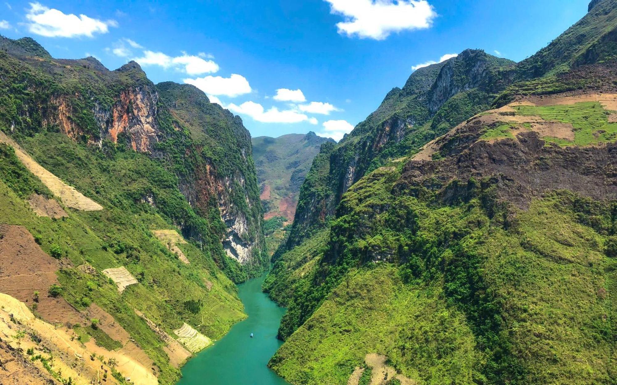 Thuy Anh Hotel Ha Giang Exterior foto